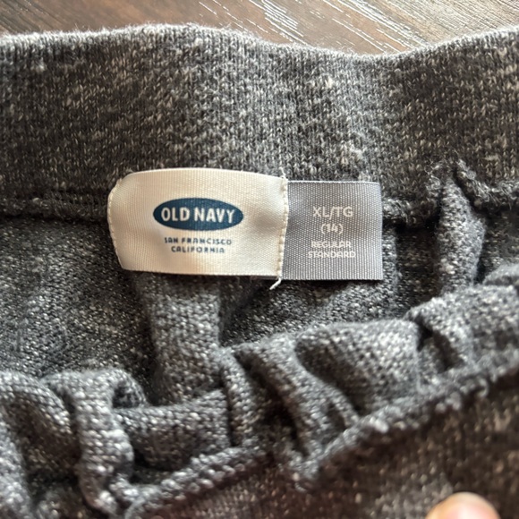 Grey Skirt - Picture 2 of 4